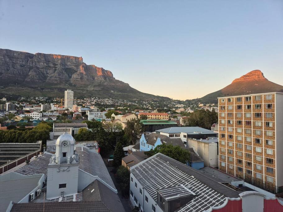 Apartment Heart Of Cape Town, Local Vibes Cape Town
